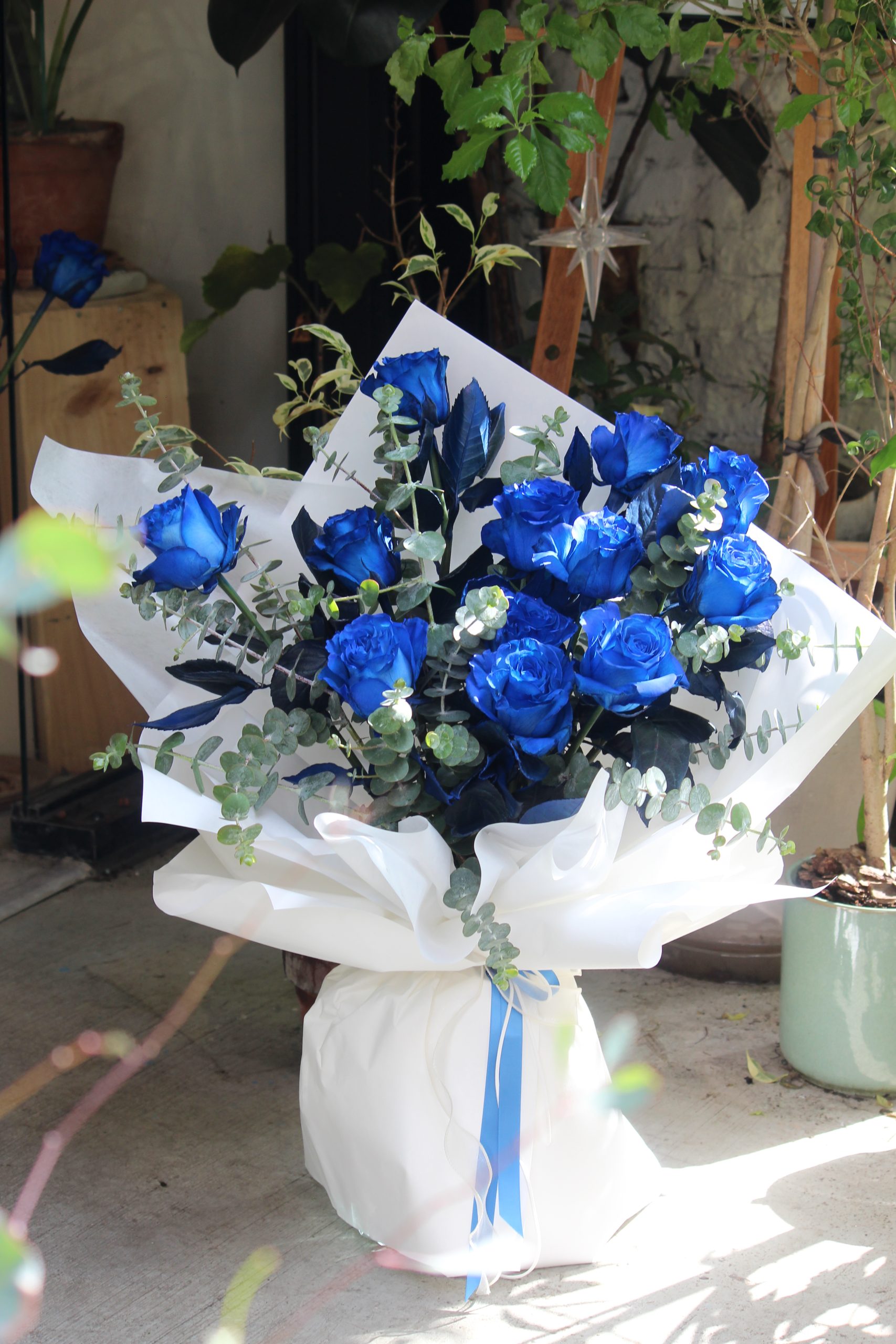 藍色玫瑰鮮花束