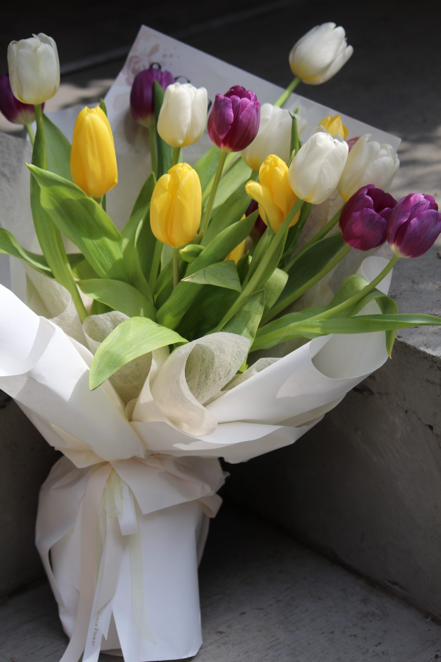 三色鬱金香鮮花束:圖片 6
