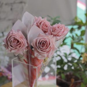 Real Touch 仿真玫瑰｜單支甜筒花束｜Bloom & Grace 深夜取花