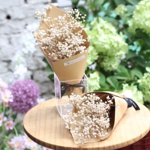 晨曦白滿天星乾燥牛皮紙小花束｜Bloom & Grace 深夜取花
